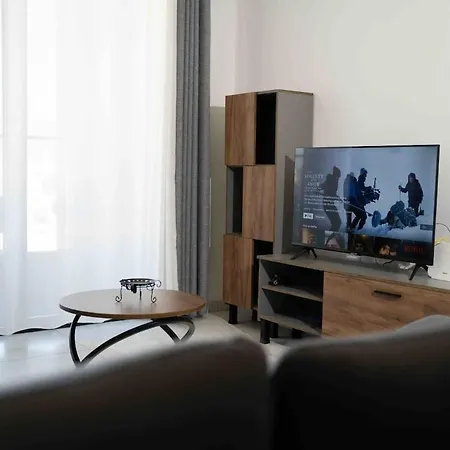 Hideaways , Breathtaking View & Free Parking דירה *