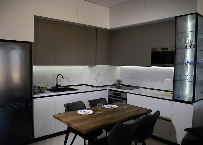 Hideaways , Breathtaking View & Free Parking דירה *