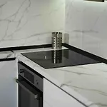 Hideaways, Free Parking & Breathtaking View דירה