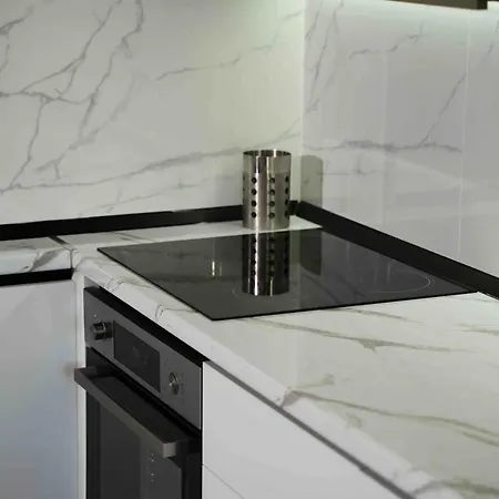 Hideaways , Breathtaking View & Free Parking Lägenhet